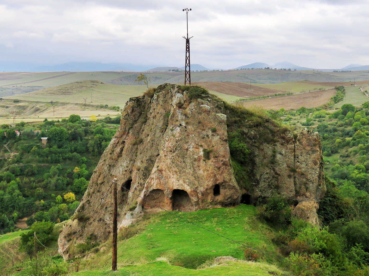 Khndzoresk (Խնձորեսկ, Хндзореск)